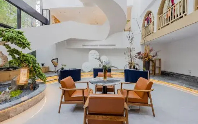 Floral Hotel·An instant hotel