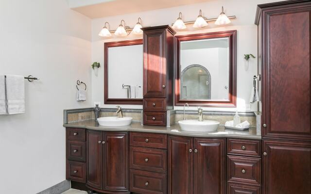 2462 Pierpont Blvd Home