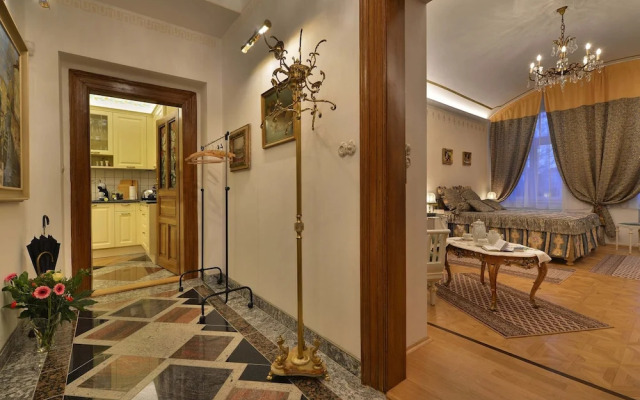 Luxurious Apartment Near River in Cezch Republic