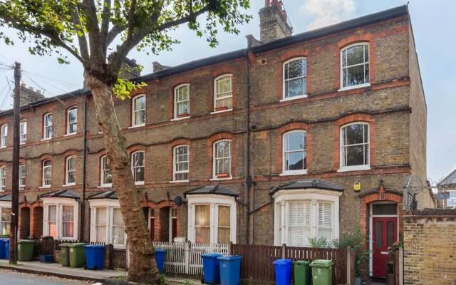 Chic Victorian House near London Bridge