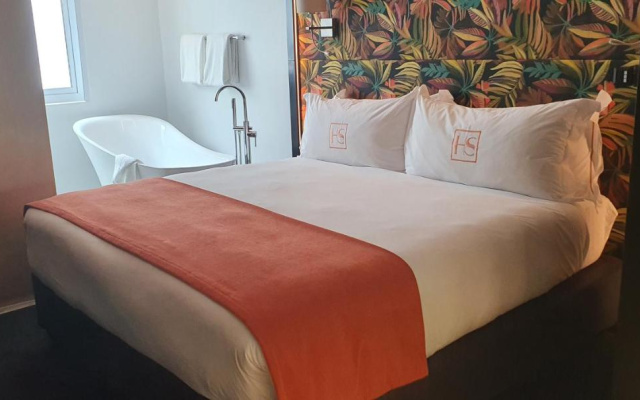 Hotel Sky Sandton