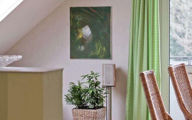 Furnished Apartment in Nieheim Germany near Forest