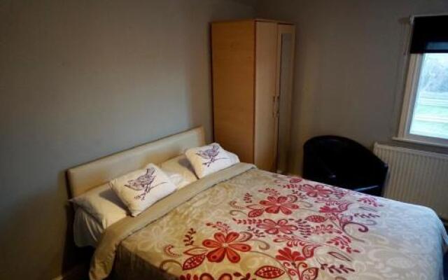 Adnans Hotel
