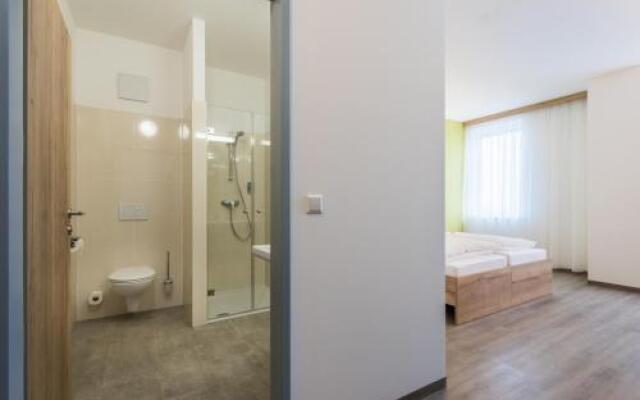 Sleep-in Premium Motel Loosdorf