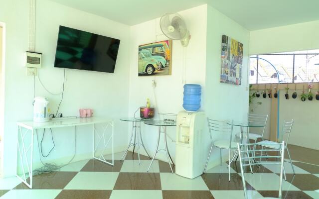 R J House Resort