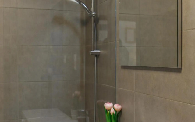 Romantic Deluxe Studio In The City's Epicentrum