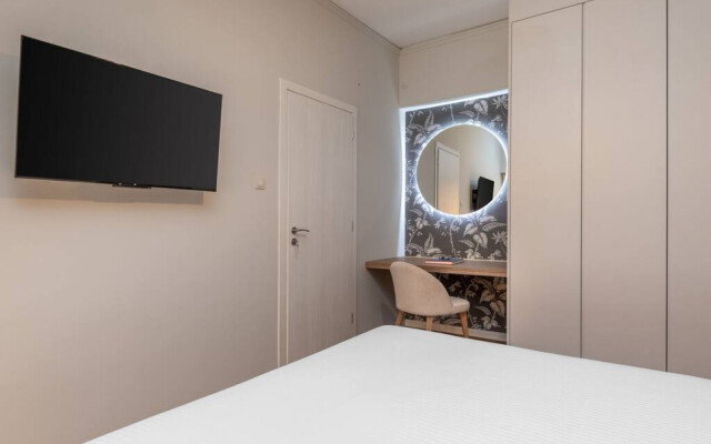 2A · The Beehive Apartment 2A