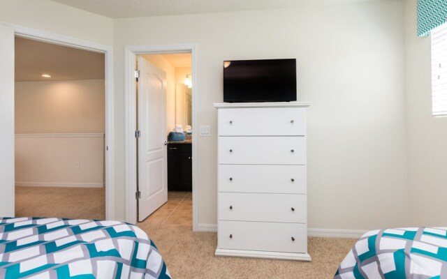 Windsor at Westside - 1752 Lima Avenue