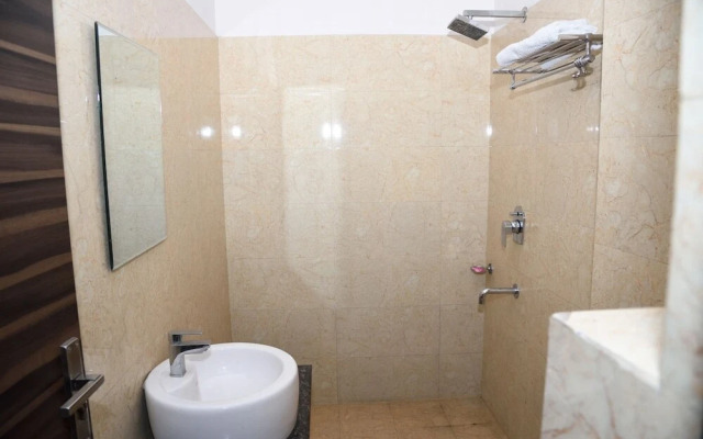 JK Rooms 129 RC Regency -Nr. Golden Temple.