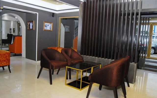 Kings Celia Hotel & Suites