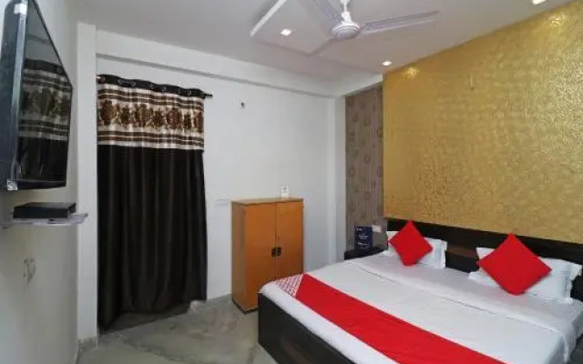 Royal Rahul Residency by OYO Rooms