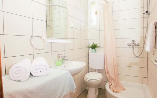 Apartment and Room Me and Mrs Jones