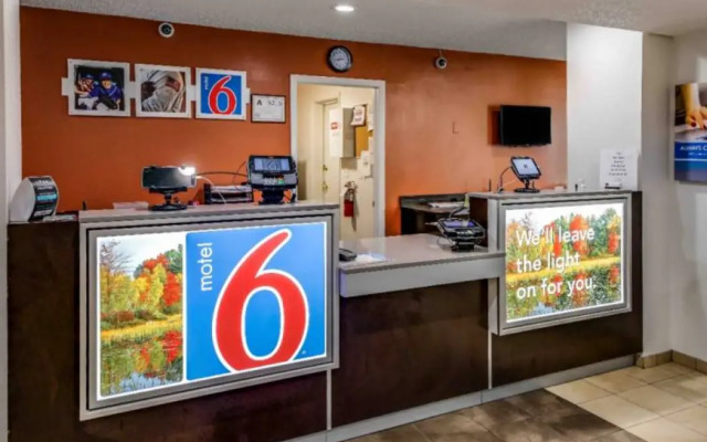 Motel 6 Greensboro, NC - Airport