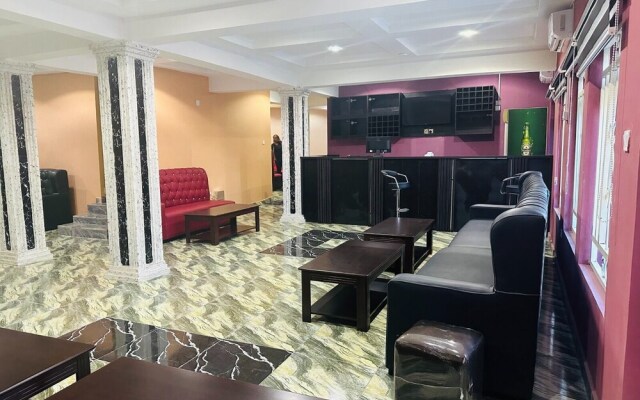 Davina hill resorts and hotel