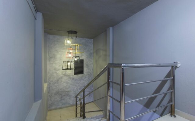 Super OYO 761 City Hotel