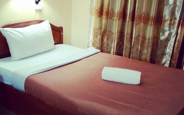 Small Hotel