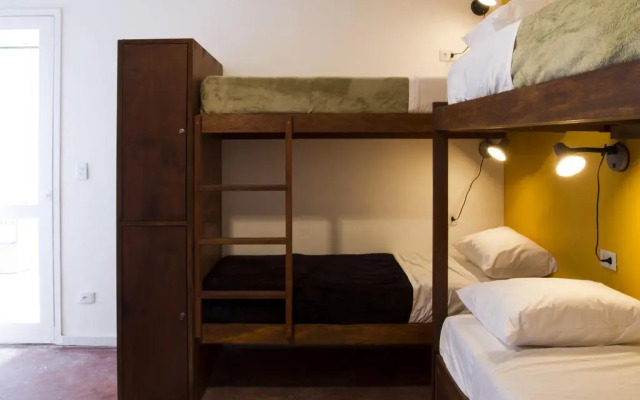 Garoa Hostel