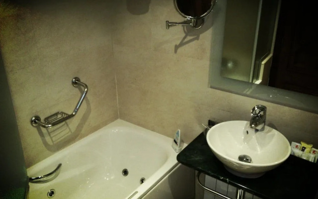 A3B Hotel Boutique LAS ALMENAS