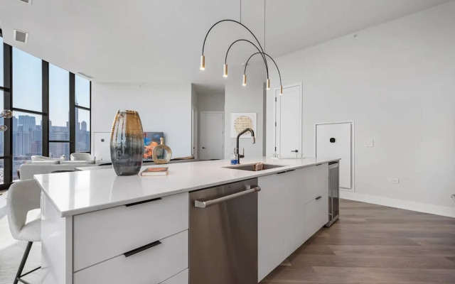 Group Escape 2 Luxury 3BR Penthouses