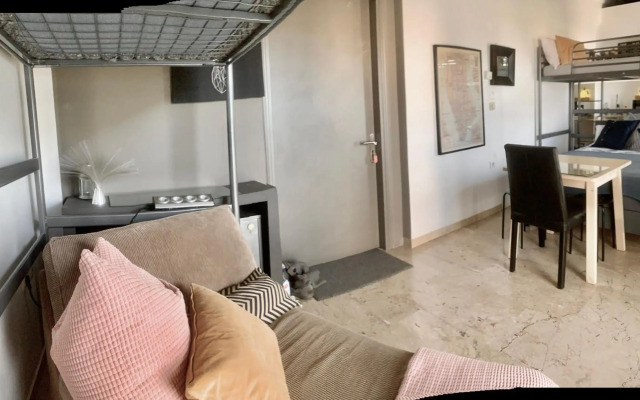 Sleeps 4 close to Iaso Oaka Mitera