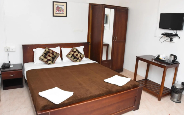 Hotel Aqua Breeze by OYO Rooms