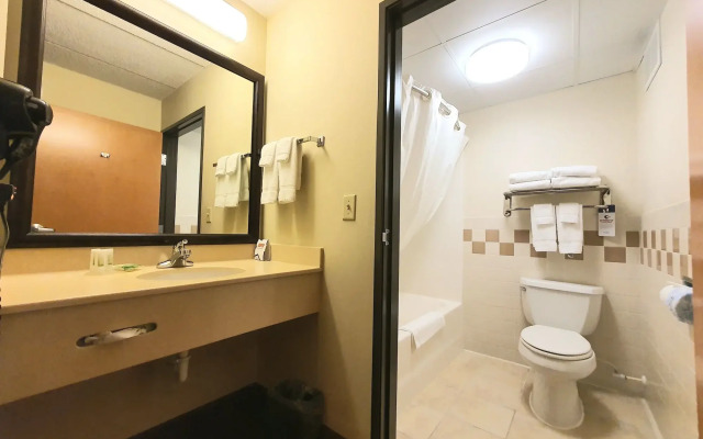 AmeriVu Inn & Suites - Waconia