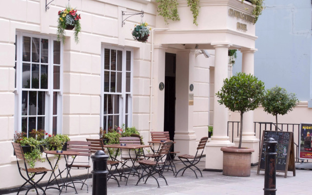 Smart Hyde Park View - Hostel