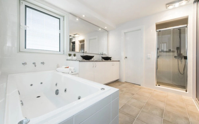 Oceans Down - Luxury Apartment With Ocean Views