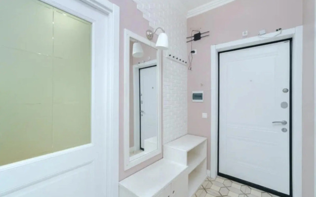 ZarаApartmеnts24 (Зара Апартаменты) на улице Германа Титова 12 корпус 2