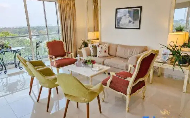 Luxury Spacious Ensuite in The Capital City