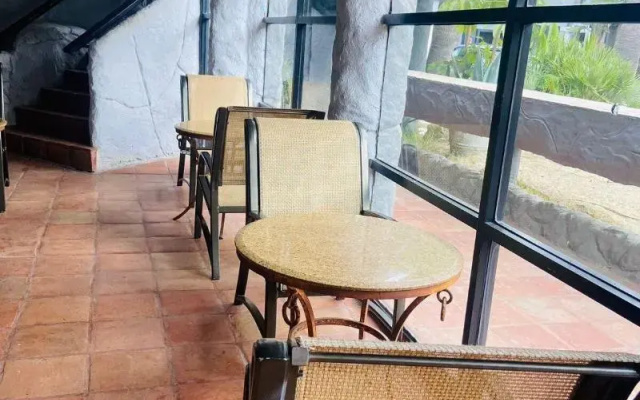 Hotel Enjoy