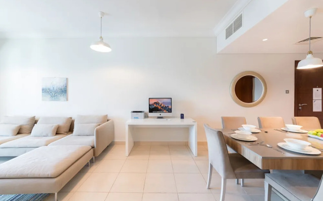 8 Boulevard Walk by Maison Privee