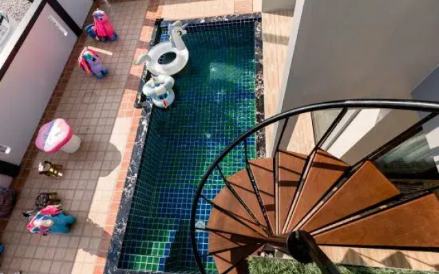 Sichon Pool Villa