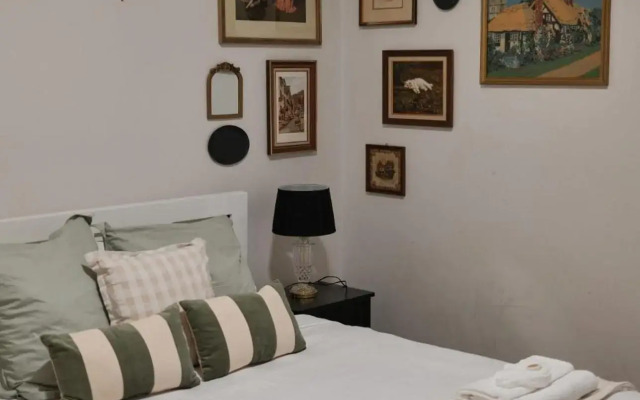Manly Waves Studios & Apartments