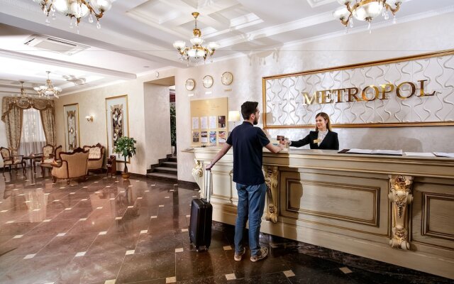 Metropol Hotel