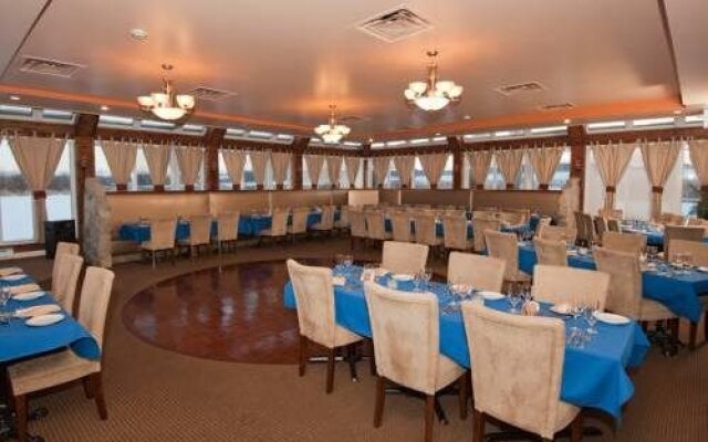 orcaSound Hotel