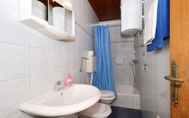 Apartment Arbanija 8651d