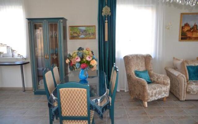 Pin Guest House