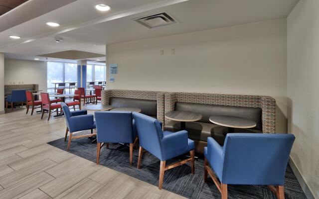 Holiday Inn Express & Suites Albuquerque Historic Old Town by IHG