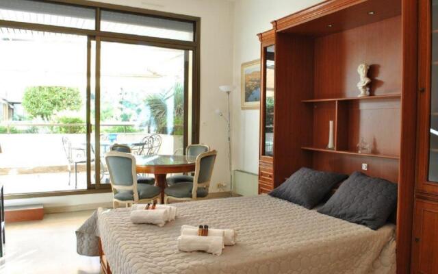 Résidence Gray d'Albion Studio LOU511