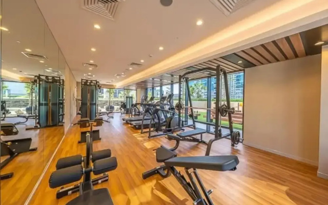 Quiet 1BR with river view