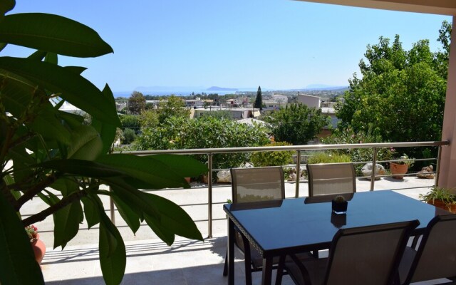 NeSo - Peter's Flat steps to Beach with Great Views