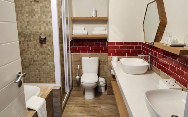 Boulders Blue Bed and Breakfast