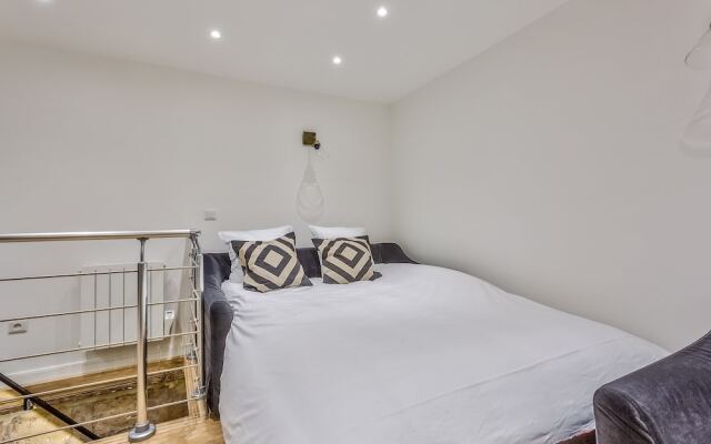 86 Urban Lovely Apartment