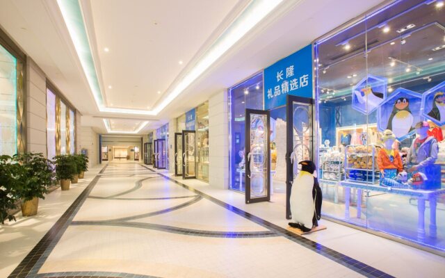 Chimelong Penguin Hotel