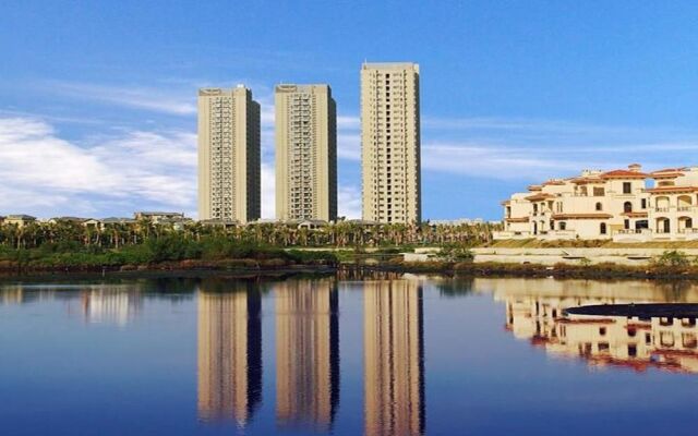 Paxton Vacances Resort & Suites Sanya