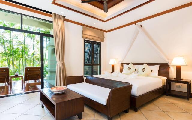 Nai Harn Baan-Bua Villas