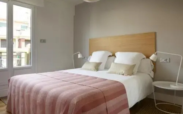 Mirakruz Terrace Apartment by FeelFree Rentals