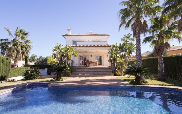 071 Villa Alqueries