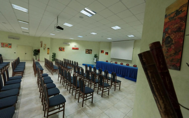 Edra Palace